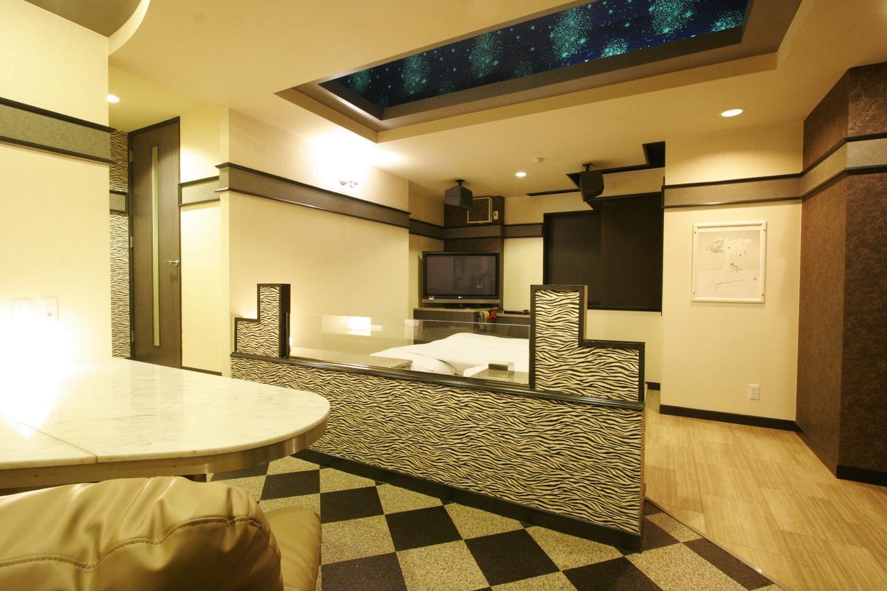 Hotel Rr (Adults Only) ยคไคจิ ภายนอก รูปภาพ